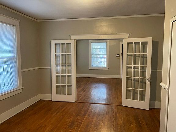 3rd image of 719 Maury St