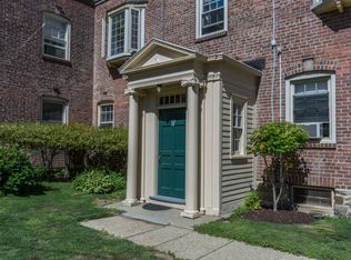 37 Haddon St, Bridgeport, CT 06605