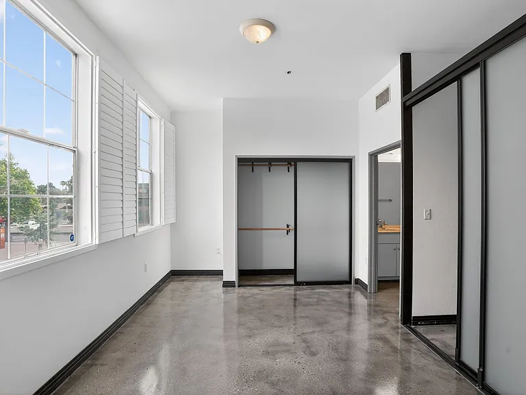 485 W Center Street Promenade — Photo 14