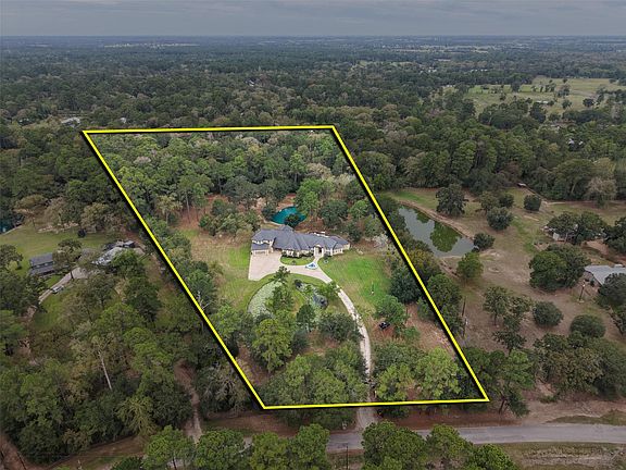 3rd image of 32660 Willow Bend Rd
