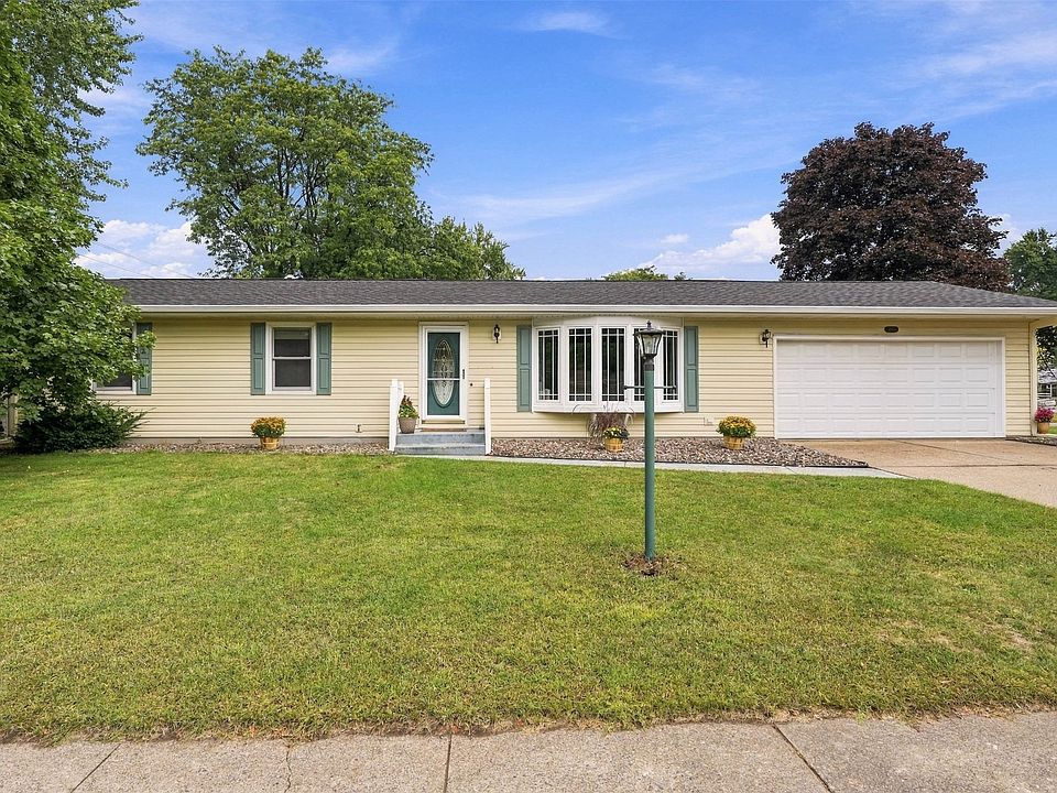 1st image of 1470 Cummings Avenue