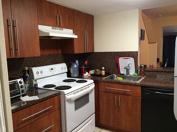 2nd image of 1070 NW 123rd Ct