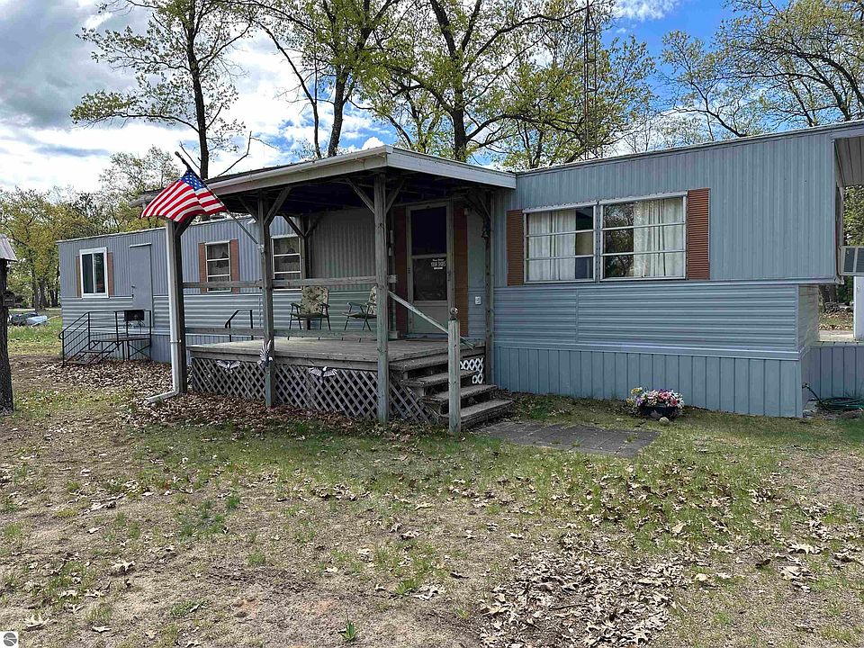 1st image of 4045 Camino Dr