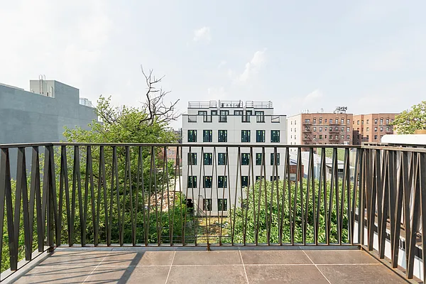 Rented by Nooklyn NYC LLC | media 30