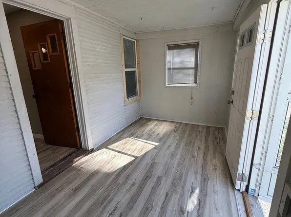 1427 S 24th St, Fort Dodge, IA 50501