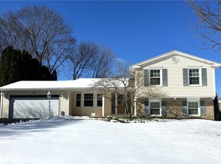 103 Jackie Dr, Rochester, NY 14612