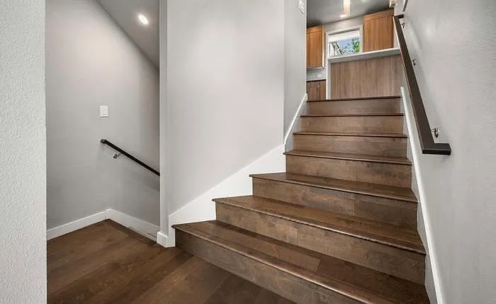 5946 NE 42nd Ave — Photo 4