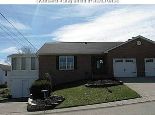 100 Belle Acres, Scott Depot, WV 25560