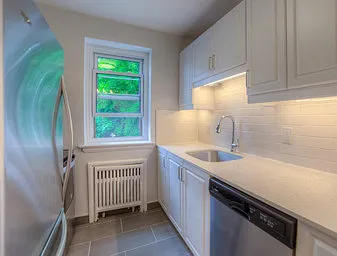 118 Montgomery Ave — Photo 29