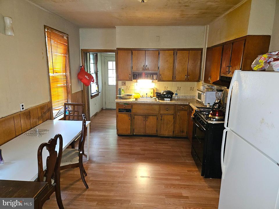 2nd image of 12 Strode Ave