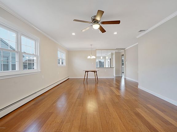 3rd image of 8 Tivoli St