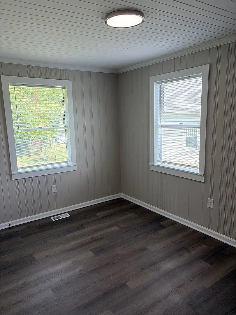 1416 Attucks Street — Photo 4