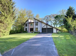 1352 Hampton Rd, Allentown, PA 18104