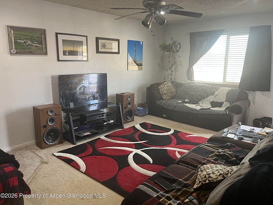 2nd image of 251 E Raven Ave