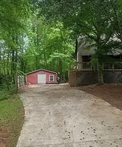 465 Lakeside Trl — Photo 4