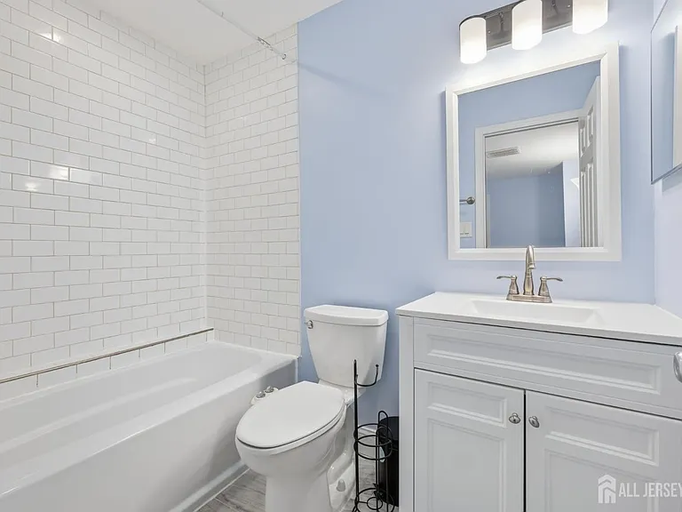 1609 Mulberry Ct — Photo 32