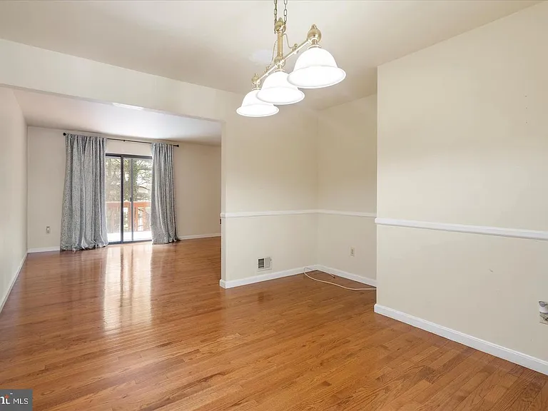416 Five Farms Ln — Photo 8