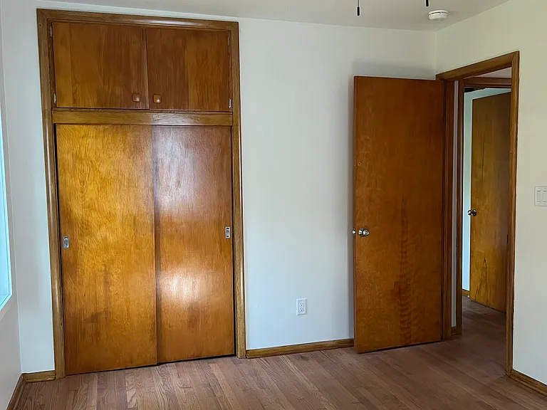 706 Whiting Ave — Photo 6