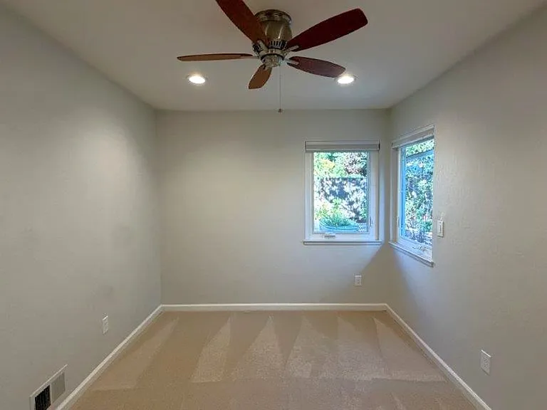 1579 Terry Way — Photo 17