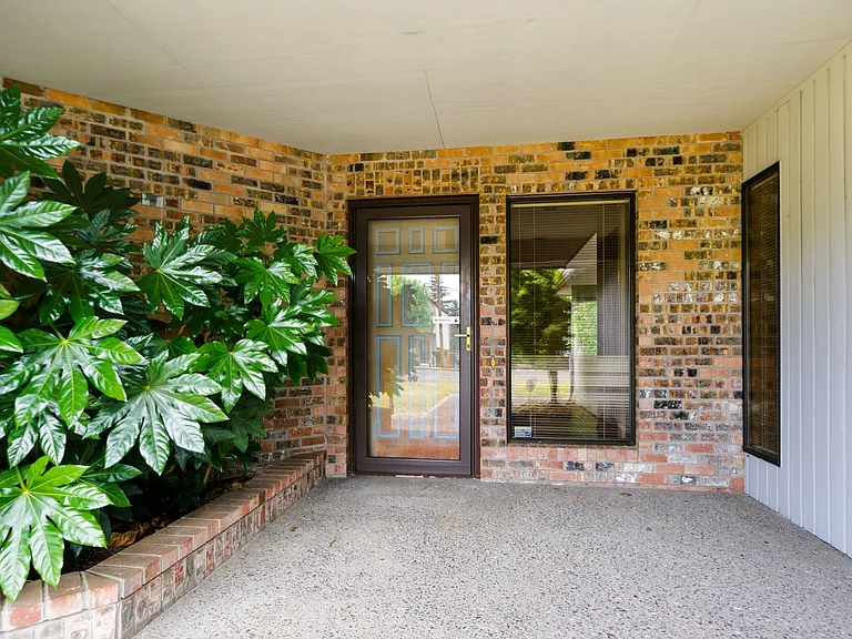 11306 SE 19th St — Photo 4