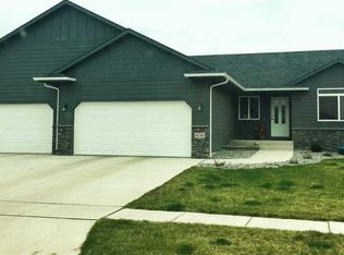 6730 E 43rd St, Sioux Falls, SD 57110