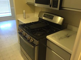14443 Bantry Ln APT 6, Chesterfield, MO