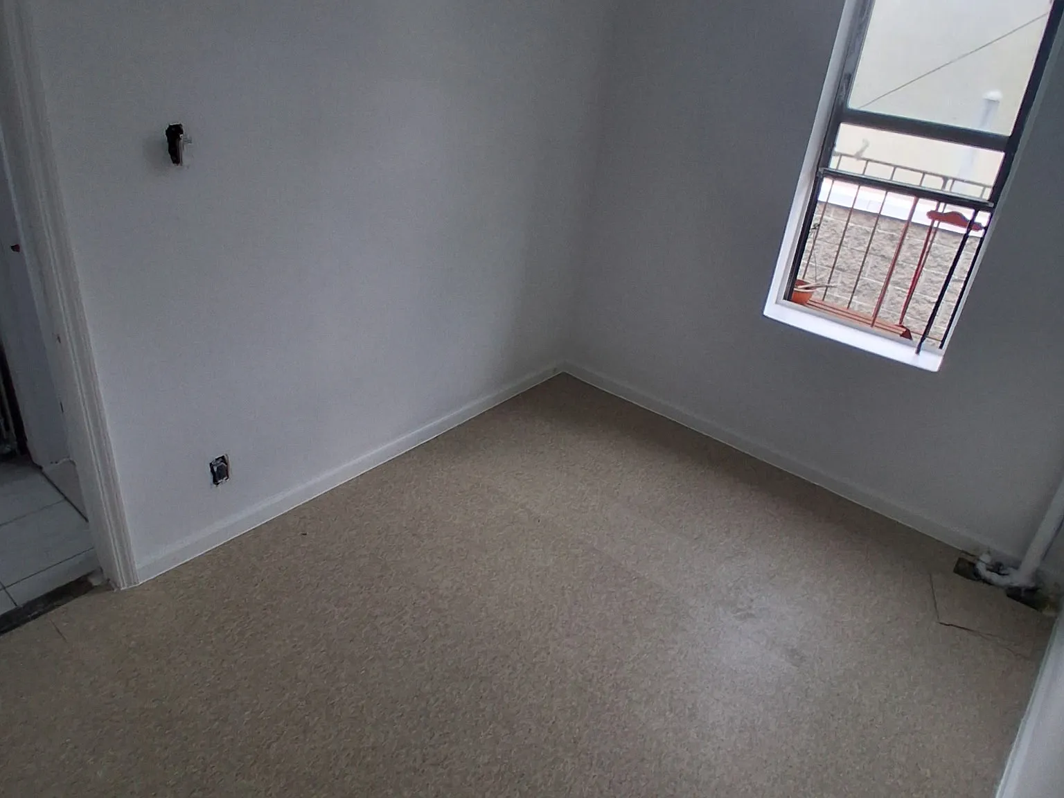 3 bed, $3,500 — Photo 4