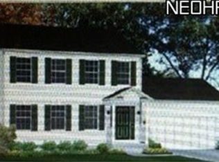 5238 Monroe Sq E, Barberton, OH 44203