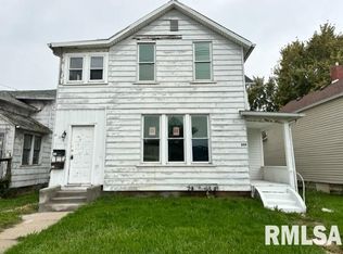 206 N 3rd St, Clinton, IA 52732