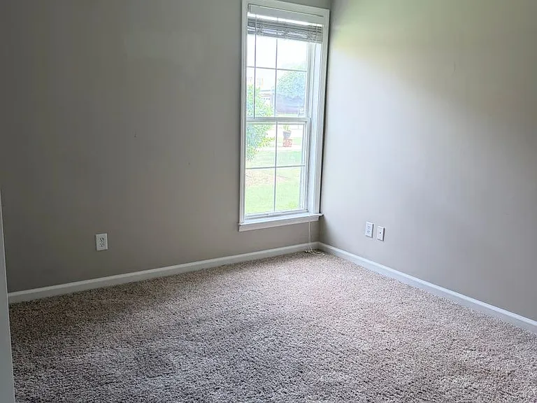1354 Meadow Glen Rd — Photo 13