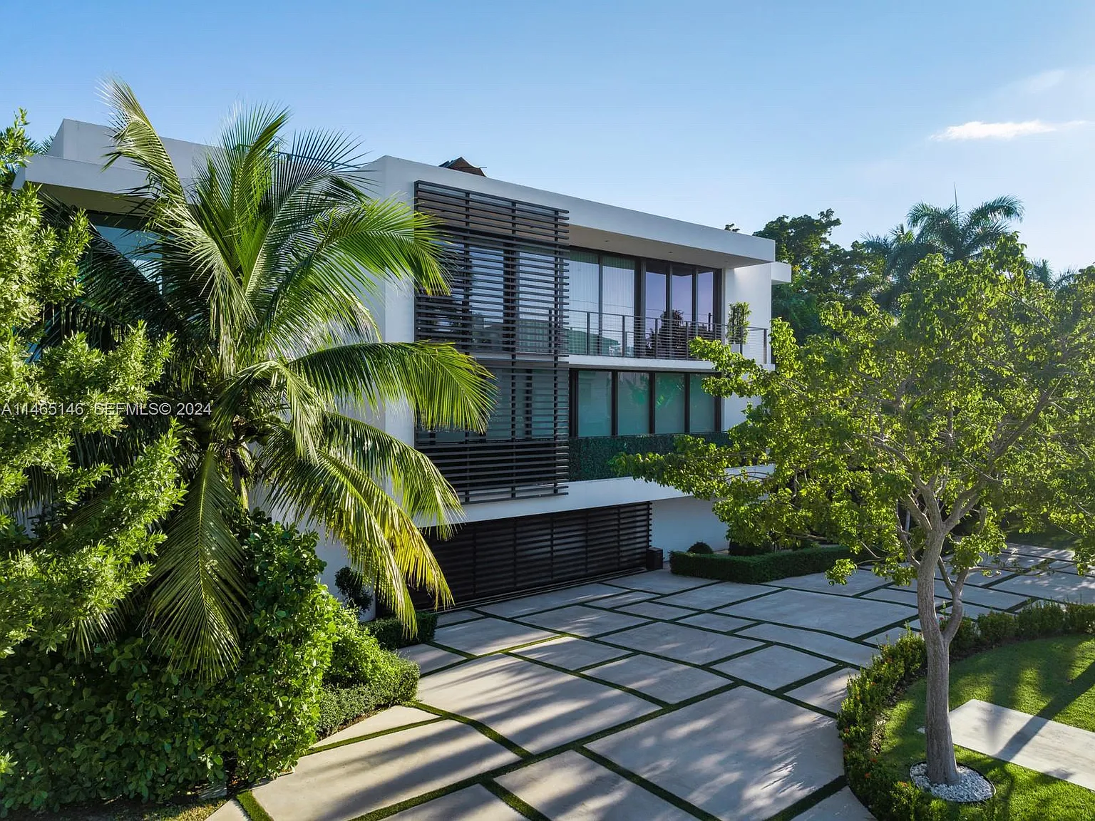 N Hibiscus Dr, Miami Beach — Photo 2