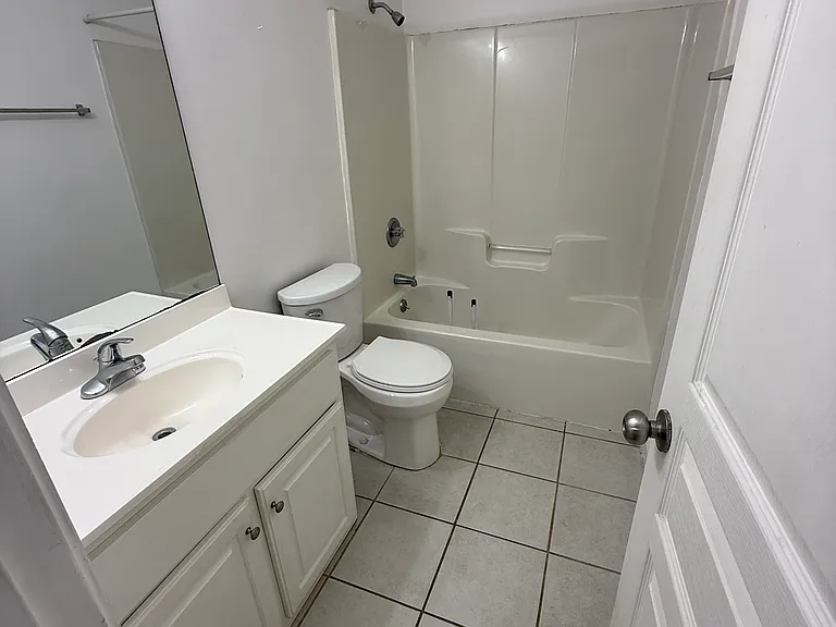 660 Barnett Shoals Rd #113 — Photo 6