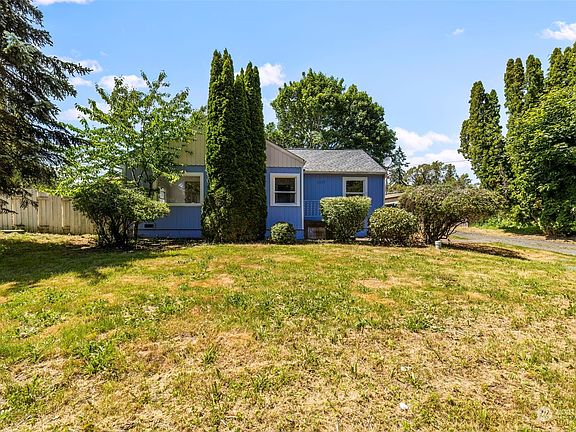 2nd image of 6547 East Boulevard NE