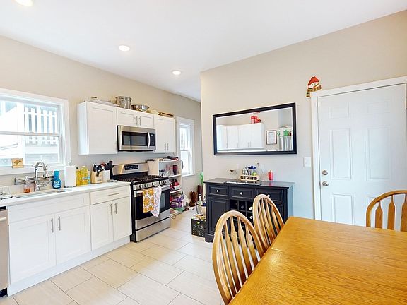 4th image of 34 Sargent Ave #A