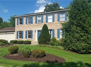 3539 Skyline Dr, Bethlehem, PA 18020