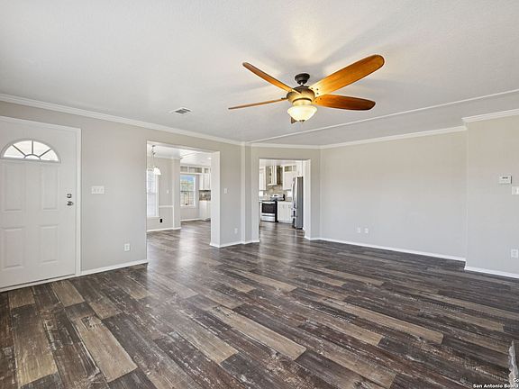 4th image of 12652 Bernhardt