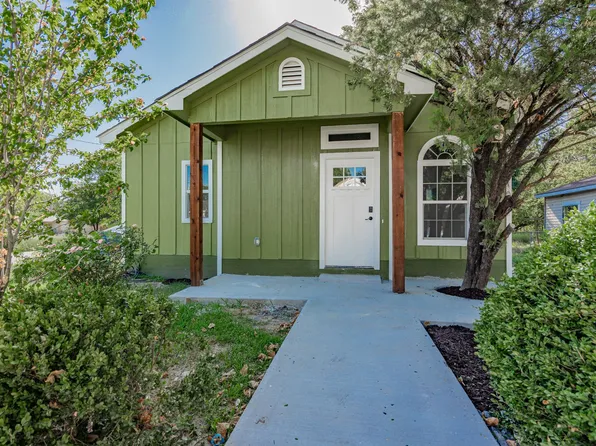 2001 Wellington St, Greenville, TX 75401