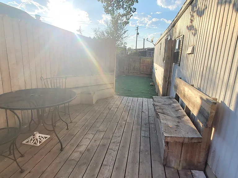 548 Westshore Rd — Photo 8