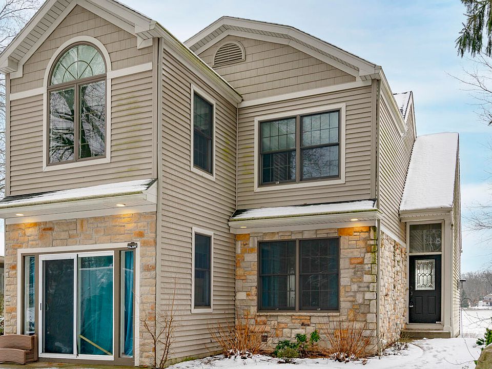 1st image of 47 N Crooked Lake Dr