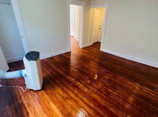 1655 State St #3, Hamden, CT 06517