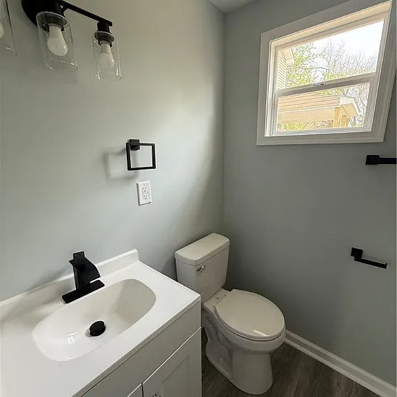 910 Rome St — Photo 16