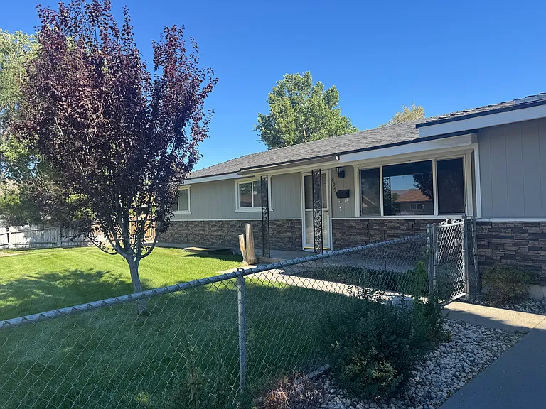 809 Sonoma St — Photo 1
