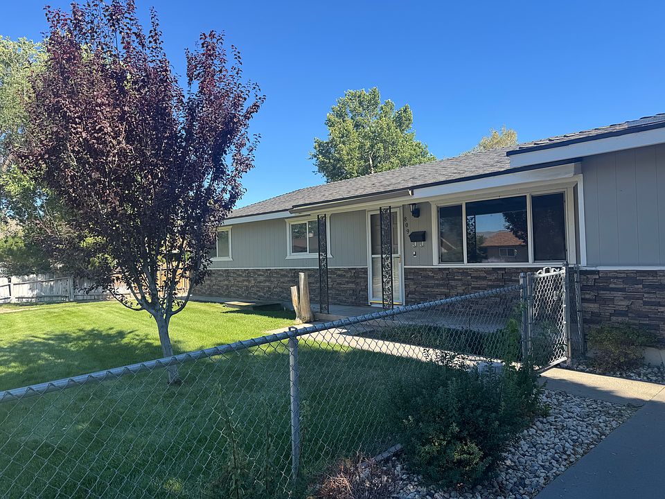 1st image of 809 Sonoma St