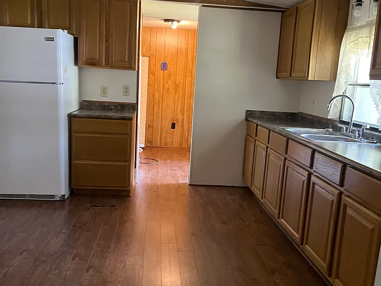 570 Eldorado Rd — Photo 3