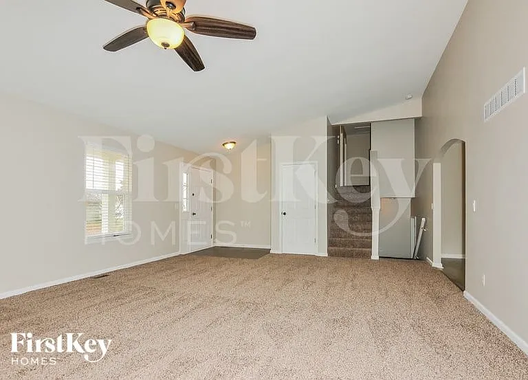 15 Glen Meadows Dr — Photo 4