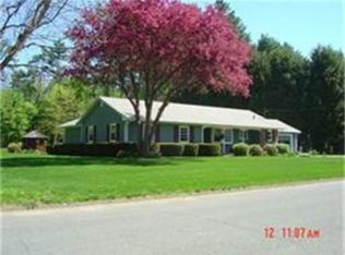 17 Mary Potter Ln, Greenfield, MA 01301