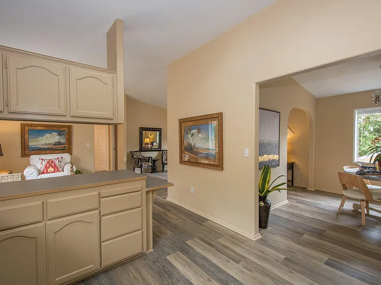 307 El Sueno Rd — Photo 10
