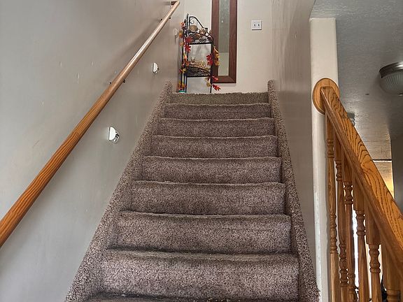 5th image of 876 Quinn Ct