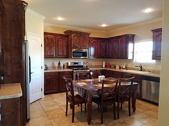 4th image of 506 Waverly Dr