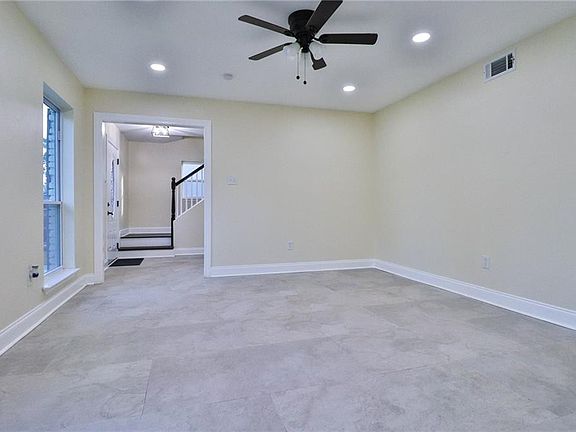 2nd image of 792 Deerfield Rd